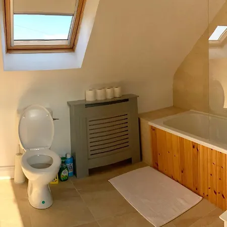 Semesterbostad Heather Cottage *